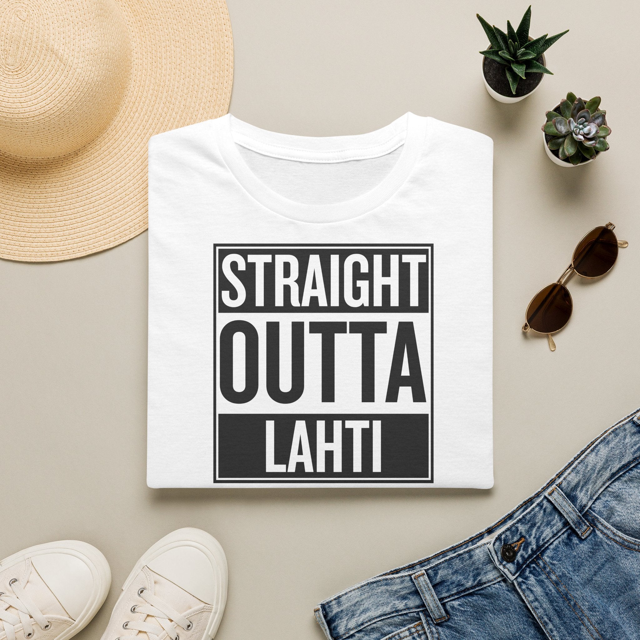 Straight Outta Lahti - T-paita